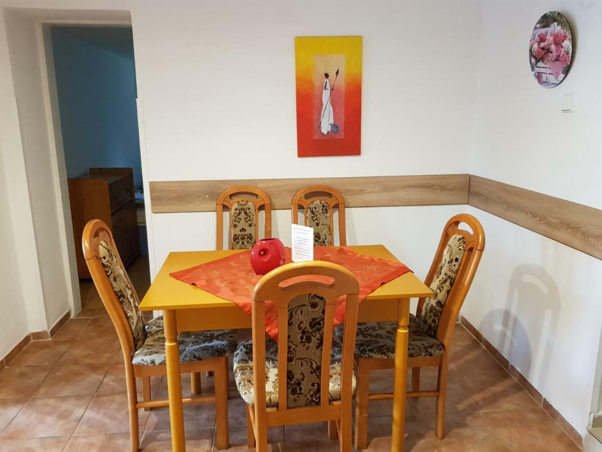 Apartman Marcela Libouchec Esterno foto